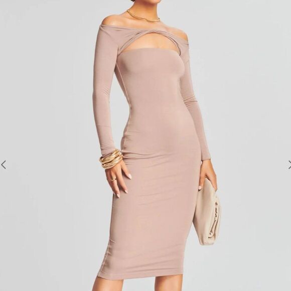 SER.O.YA Irene Midi Bodycon Off The Shoulder Twist Dress - Picture 8 of 8
